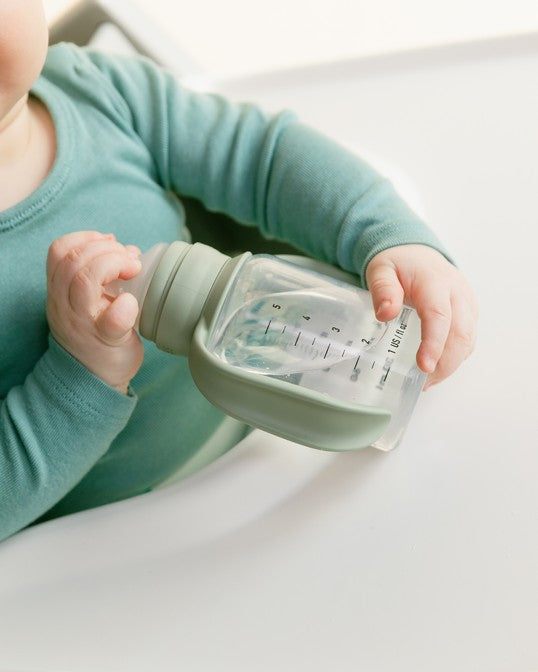 زجاجة شرب للأطفال من بيبس، فوهة سيليكون، عبوة واحدة، 150 مل، مناسبة للأطفال من عمر 6 أشهر فما فوق، لون أخضر فاتح