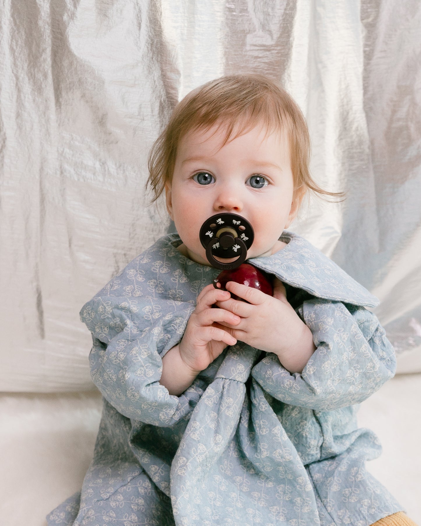 BIBS Pacifier Colour Round Holiday Bow 2 PACK Latex Size 1 Ivory/Plum