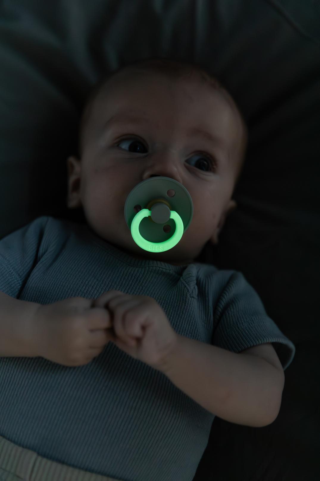 BIBS Pacifier Colour Round 1 PACK Latex Size 2 Baby Blue GLOW